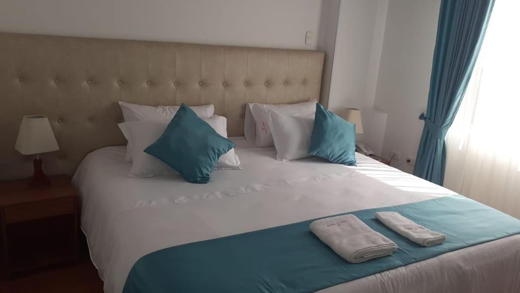 Hotel En Bogota - Fontana Di Trevi Εξωτερικό φωτογραφία