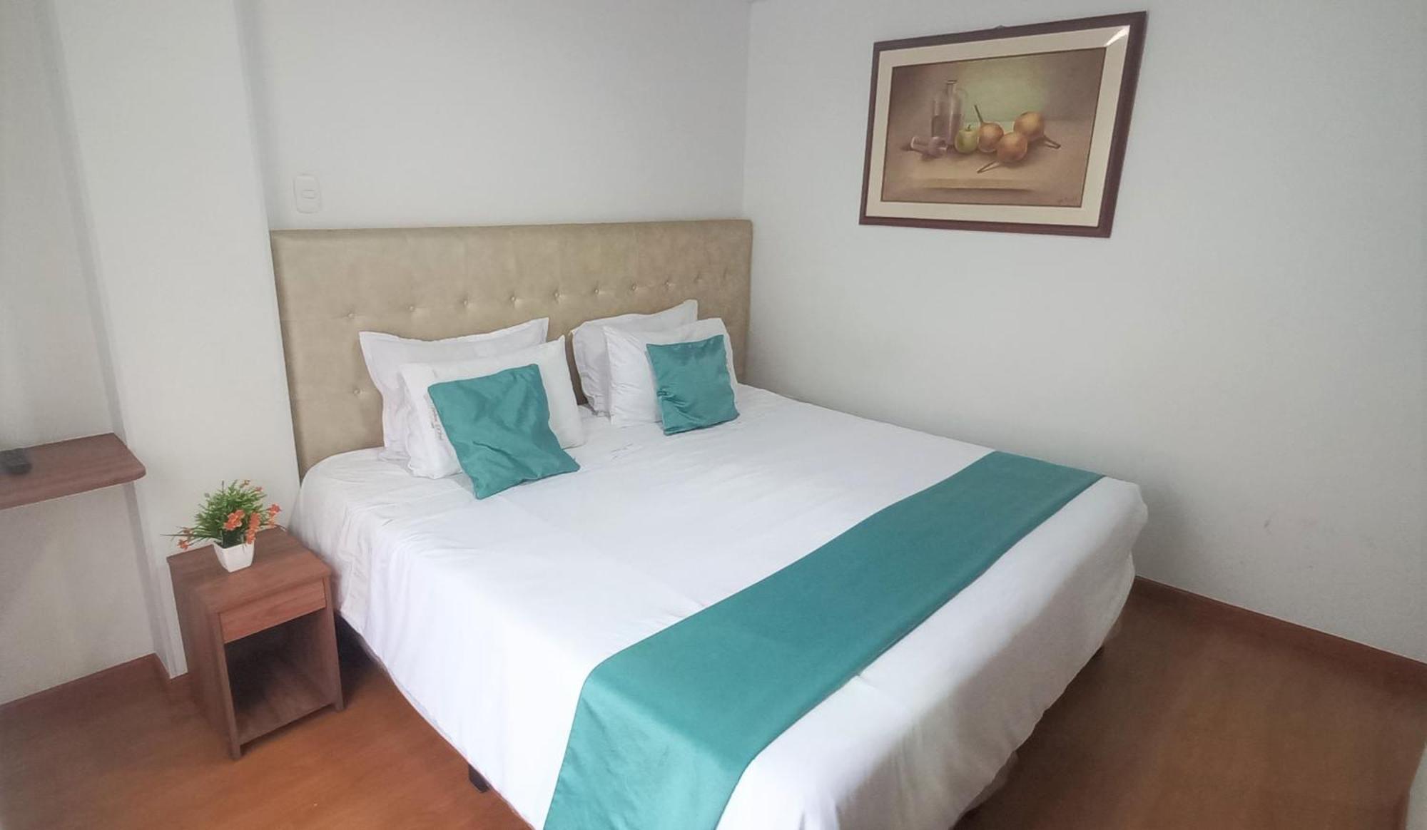 Hotel En Bogota - Fontana Di Trevi Εξωτερικό φωτογραφία